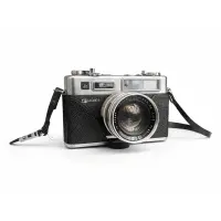 Vintage Yashica Electro 35 GSN  1970's Camera with original Leather pouch